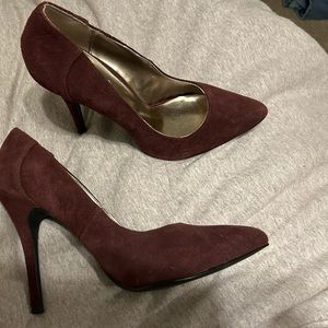 Steve Madden 4in burgundy suede heels
